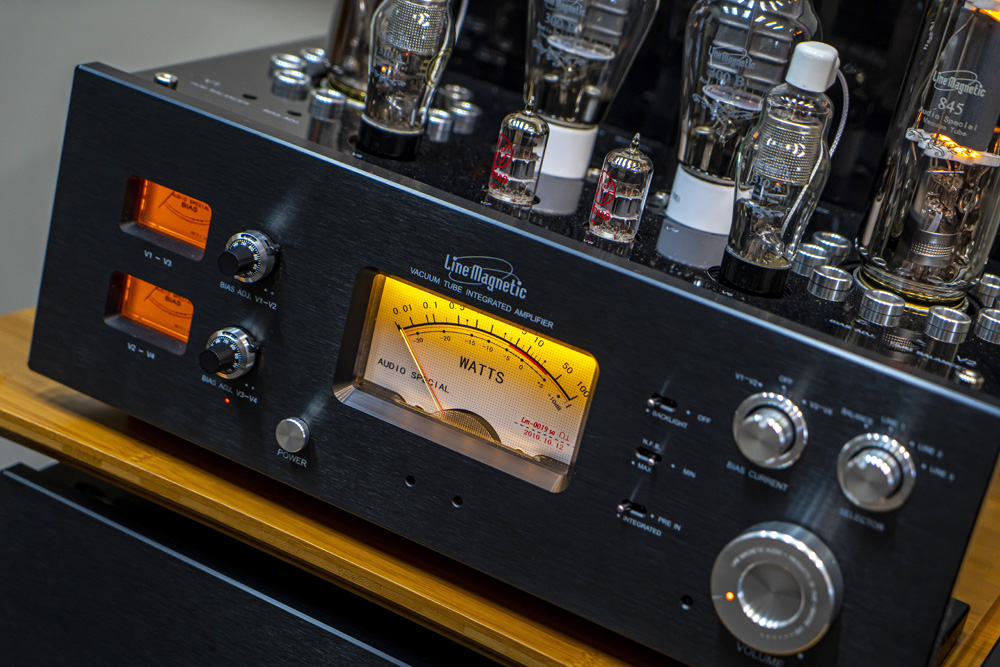 Line magnetic headphone amp online